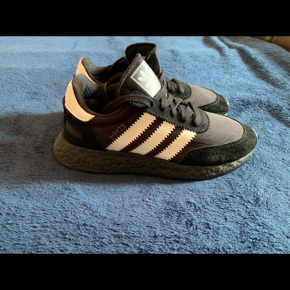 ADIDAS I-5923 BOOST (M) 5.5 SZ (W) 7